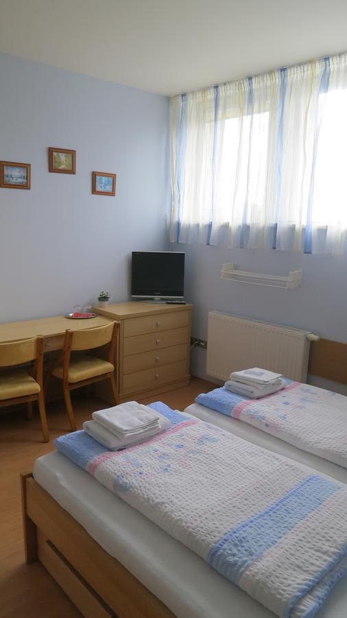 Penzion U Splavu Břeclav Εξωτερικό φωτογραφία